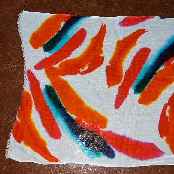 Abstract Rectangular scarf - Picture 2 of 2